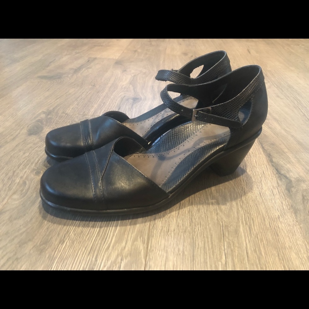 Dansko heels (black)